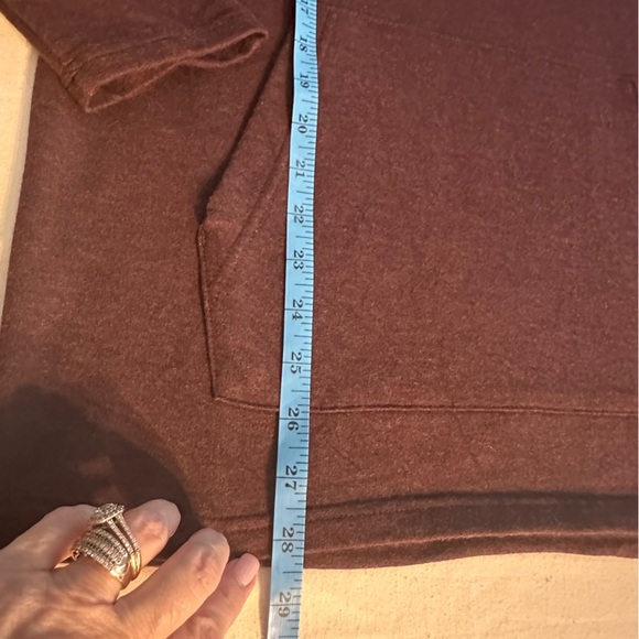 Gerry Burgundy Hoodie Size Medium Like New Sporty Athleisure Comfy - Picture 7 of 9